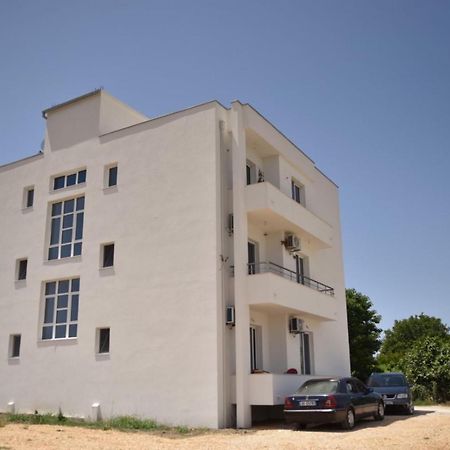 Apartments Kupi Ul Rudaj 41 울친 외부 사진