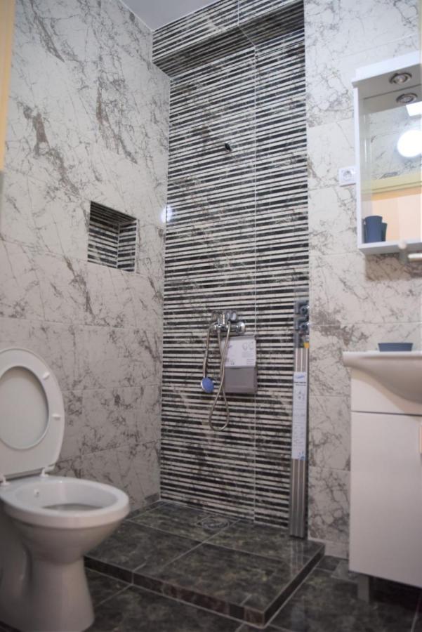 Apartments Kupi Ul Rudaj 41 울친 외부 사진