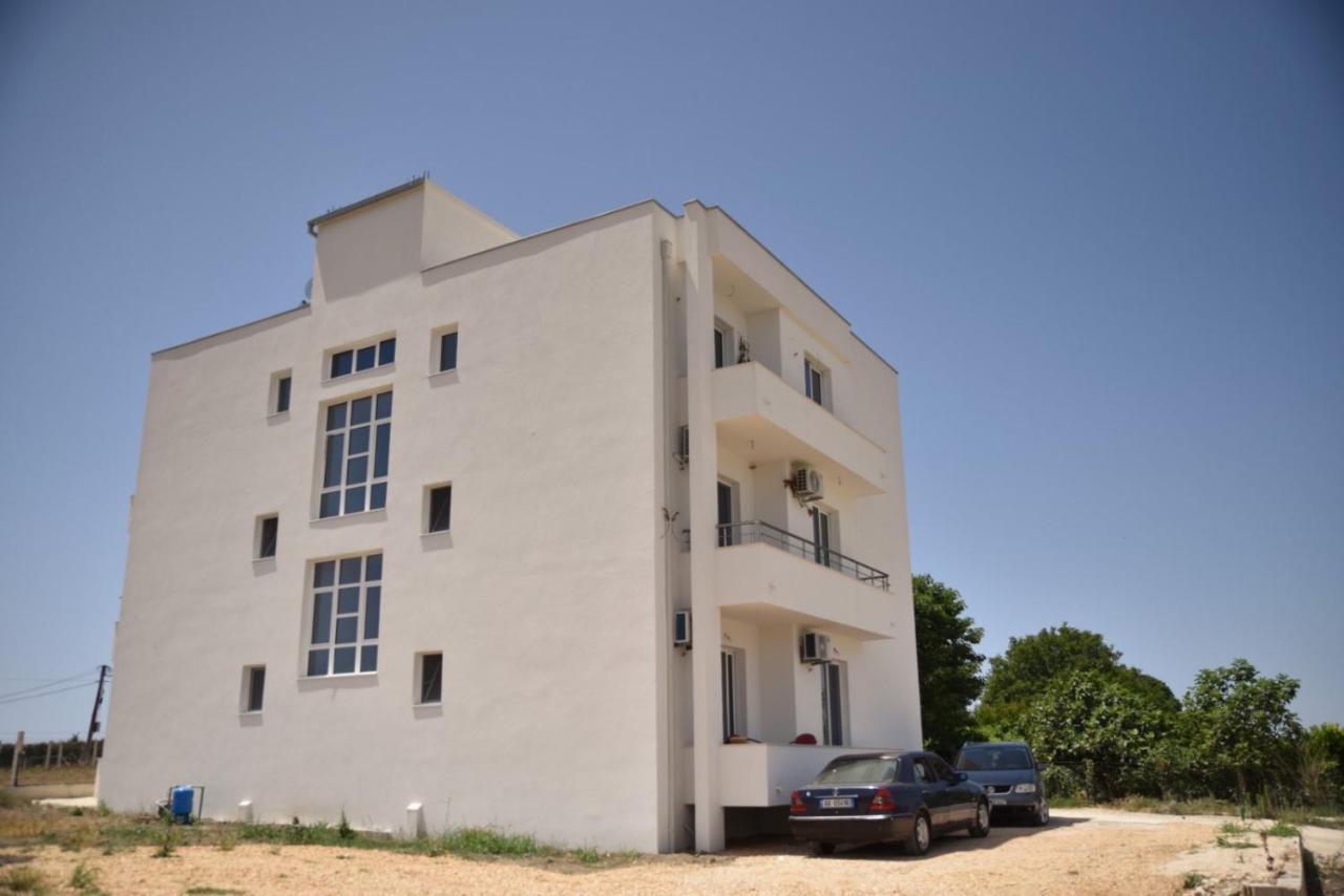 Apartments Kupi Ul Rudaj 41 울친 외부 사진